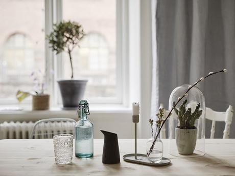 UN MINI APARTAMENTO SUECO EN TONOS EMPOLVADOS