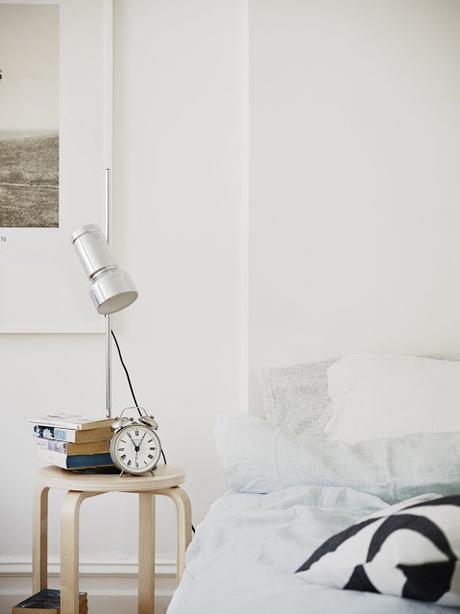 UN MINI APARTAMENTO SUECO EN TONOS EMPOLVADOS