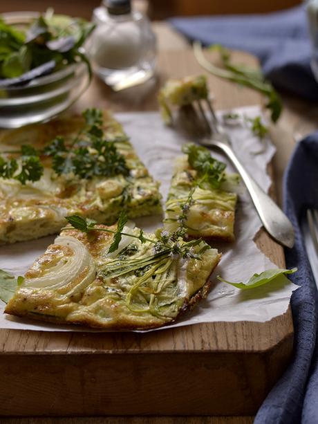 FRITTATA DE CALABACÍN, CEBOLLA Y QUESO FETA