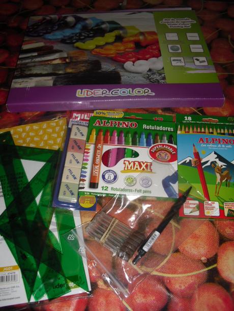 MATERIAL ESCOLAR . ES