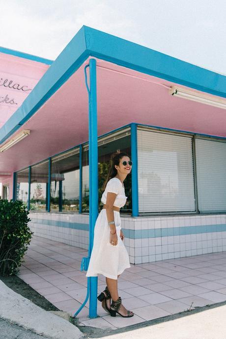 Cadilla_Jacks-Pink_Motel-Los_Angeles-Outfit-Reformation-White_Cropped_Top-Midi_Skirt-Isabel_Marant-Sandals-Collage_On_The_Road-Outfit-Street_Style-17