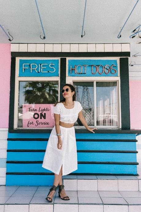 Cadilla_Jacks-Pink_Motel-Los_Angeles-Outfit-Reformation-White_Cropped_Top-Midi_Skirt-Isabel_Marant-Sandals-Collage_On_The_Road-Outfit-Street_Style-39