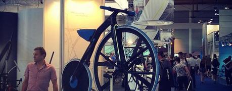 La e-velocípedo Concept 1865, un interesante concepto de una máquina urbana que es más homenaje