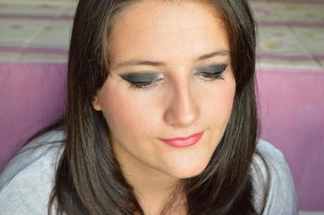 Smokey Eyes | YouTube