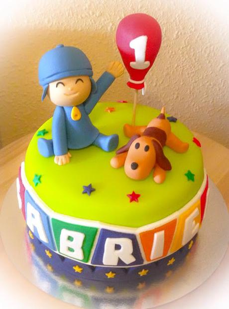 Tarta Pocoyo con Lula en fondant, red velvet