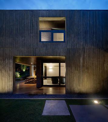 Casa Moderna de Hormigon Armado