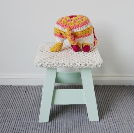 Madera & Crochet - nuevos banquitos Emma