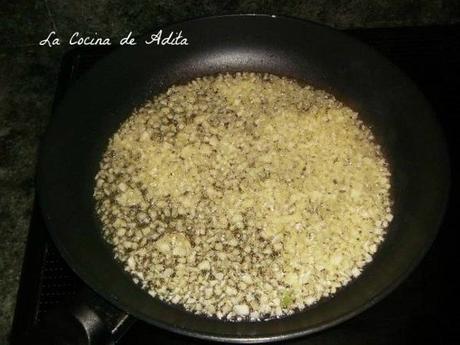 Chuletas de cordero lechal, con salsa de tomate