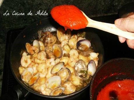 Paella  de  mariscos