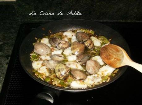 Paella  de  mariscos