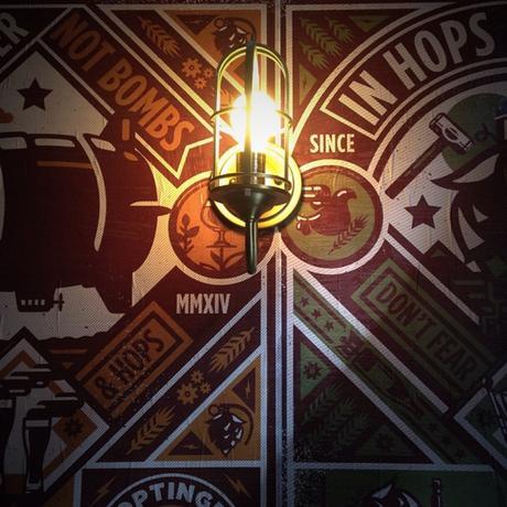 Haz la cerveza y no la guerra, unos diseños molones para una cervecería