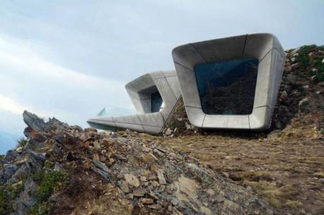 Museo Messner Mountain de Zaha Hadid, en Plan de Corones – Italia.