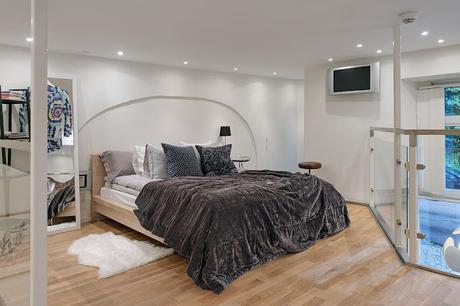 APARTAMENTO A DOBLE ALTURA EN GOTEMBURGO: LA VIDA A TRAVÉS DEL CRISTAL APARTAMENTO A DOBLE ALTURA EN GOTEMBURGO: LA VIDA A TRAVÉS DEL CRISTAL