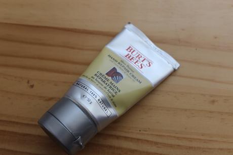 Reseña Crema Reparadora de Manos a Base de Mantequilla de Karité Burt's Bees Classics