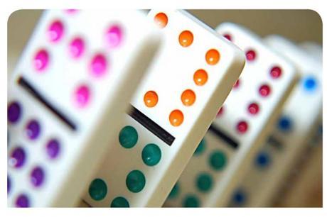 Crisis y efecto dominó ¿Quedan piezas por caer? El bienestar infantil, abuelas y abuelos en la brecha