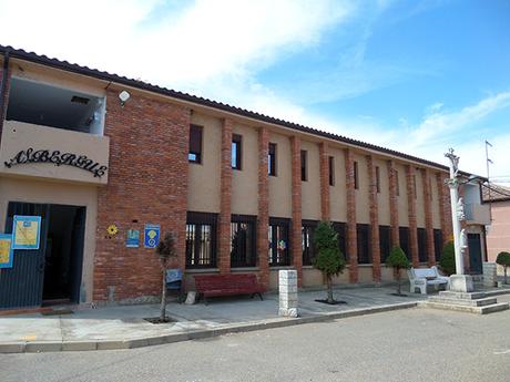 Albergue de Calzadilla de los Hermanillos, León. Visitando a los hospitaleros voluntarios.