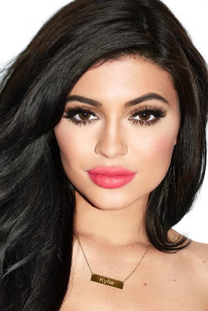 Kylie Jenner querría tener 17 años para siempre, portada de Galore