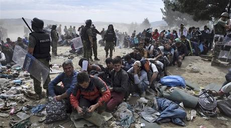 Europa reacciona: más cupos para refugiados y bombardeos en Siria