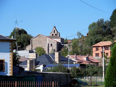 Antiguo Camino de Santiago: de La Robla a Canales, León.