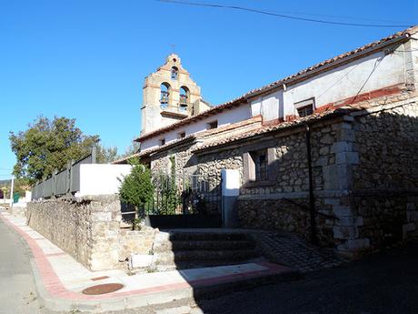 Antiguo Camino de Santiago: de La Robla a Canales, León.