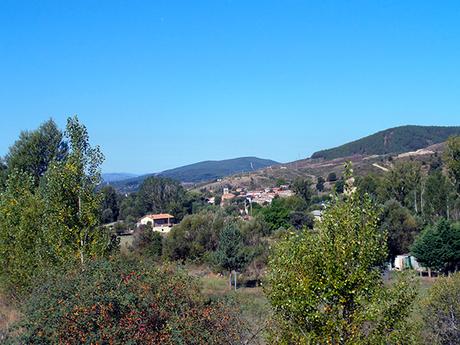 Antiguo Camino de Santiago: de La Robla a Canales, León.