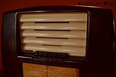 Radio-mini bar II