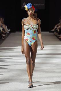 Elena Rubio presenta 'Libre, Linda y Loca' su propuesta para el próximo verano