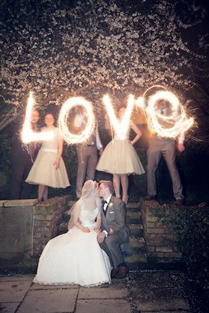 Pon bengalas en tu boda y que brille el amor