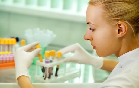 Los análisis de sangre, orina y heces a examen