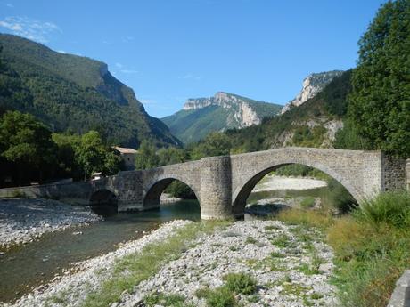 Sendero al mirador de la Foz de Burgui y al abetal de Basari