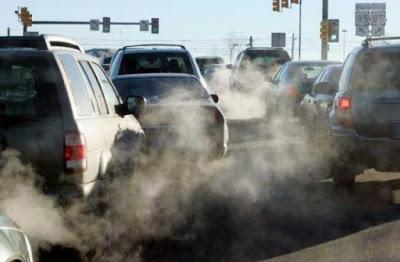 EL AUTOMÓVIL, ESPACIO PÚBLICO Y CONTAMINACIÓN