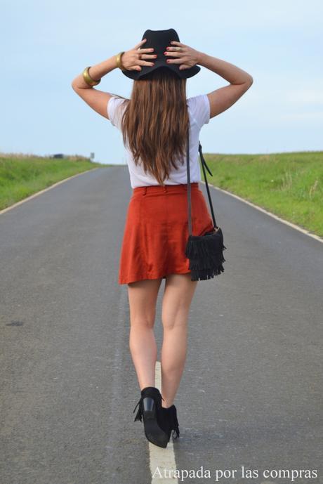 VOY POR LA SOMBRA....