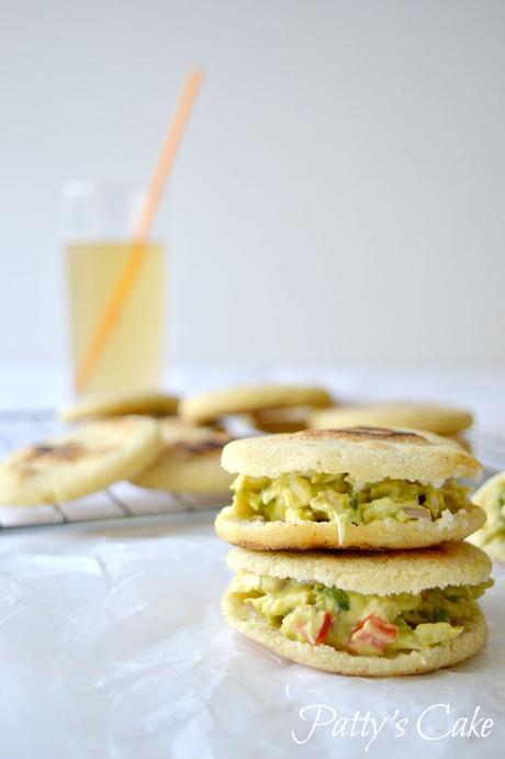 Arepas venezolanas - la reina pepiada