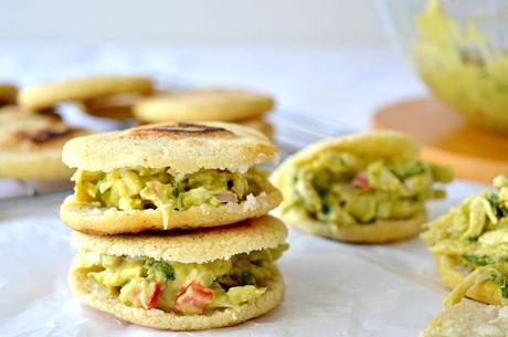 Arepas venezolanas - la reina pepiada