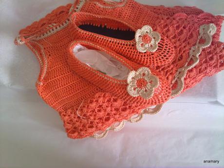 reciclando...de botas a zapatos de ganchillo