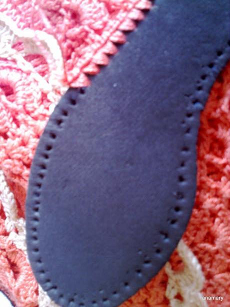 reciclando...de botas a zapatos de ganchillo