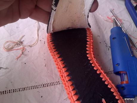 reciclando...de botas a zapatos de ganchillo