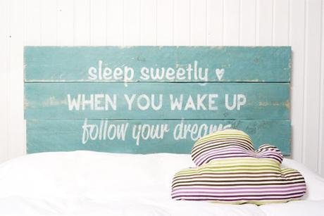 DIY: Haz un cabezal con mensaje con papel transfer para madera DIY: Haz un cabezal con mensaje con papel transfer para madera