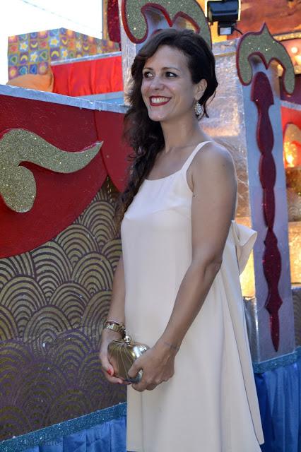 VESTIDO LAZO