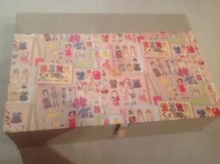 Caja para recortables