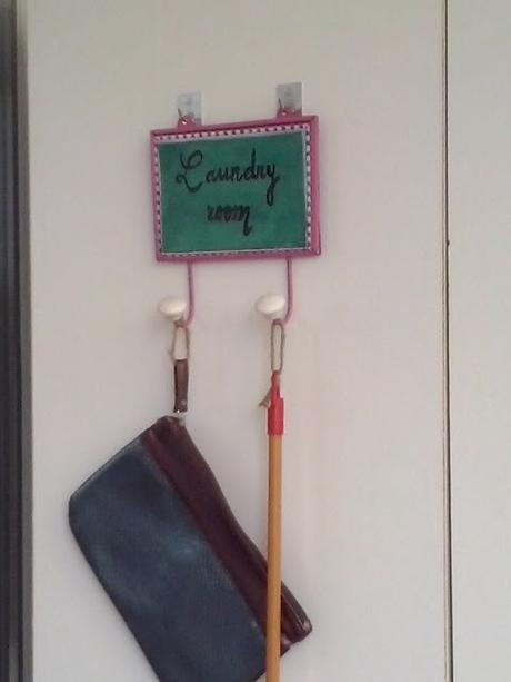 ♥ ♥ ♥ CARTEL/PERCHA  (ORDEN EN EL CUARTO DE LAVADO PRIMERA PARTE)