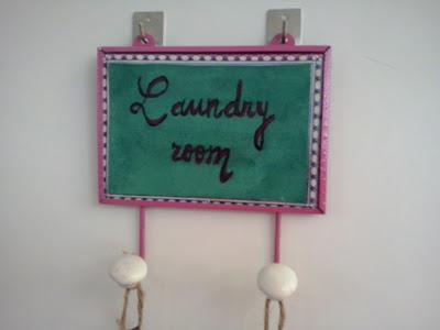 ♥ ♥ ♥ CARTEL/PERCHA  (ORDEN EN EL CUARTO DE LAVADO PRIMERA PARTE)