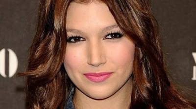 Corberó y Velencoso quieren trabajar juntos