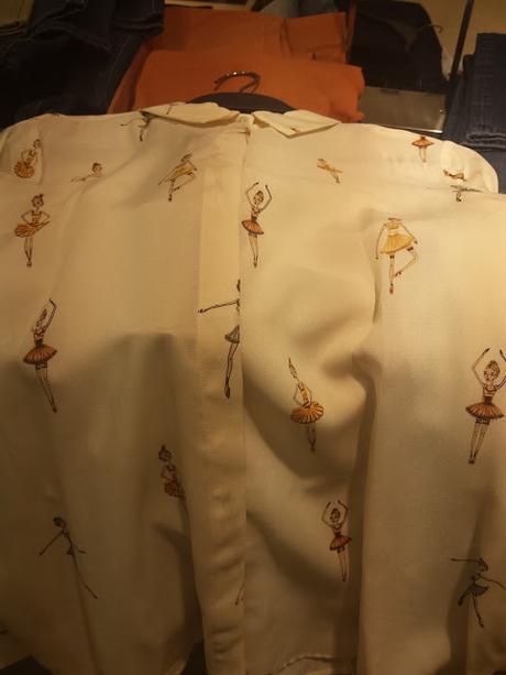 Los diseños que nos encantan a las bailarinas. Prendas con print de ballet Los diseños que nos encantan a las bailarinas. Prendas con print de ballet