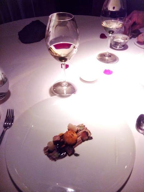 Yema de huevo de corral Restaurante Cinc Sentits Barcelona