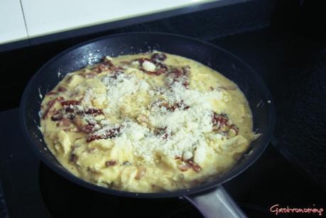 Frittata de panceta y tomates deshidratados Frittata de panceta y tomates deshidratados
