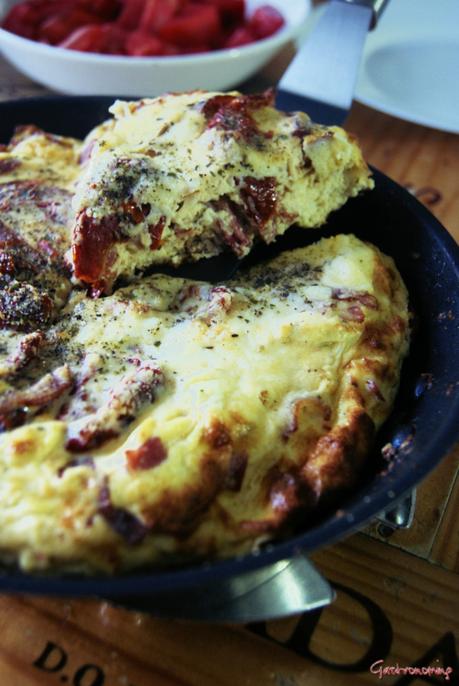 Frittata de panceta y tomates deshidratados