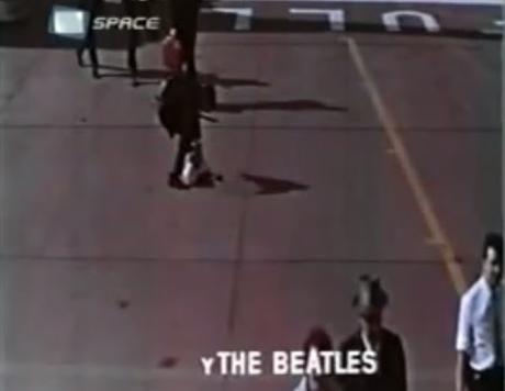 HISTORIA BEATLE [XXXVI]: De 'Pop Gear' a 'El Rey en Londres' [del documental a la parodia farsesca]