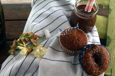 Muffins de cacaolat , frambuesas y galletas avenacol para la vuelta al cole