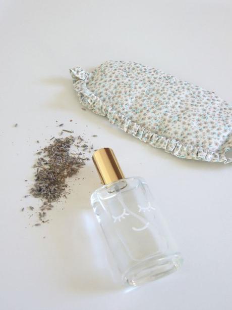 DIY, bruma de almohada casera DIY, bruma de almohada casera